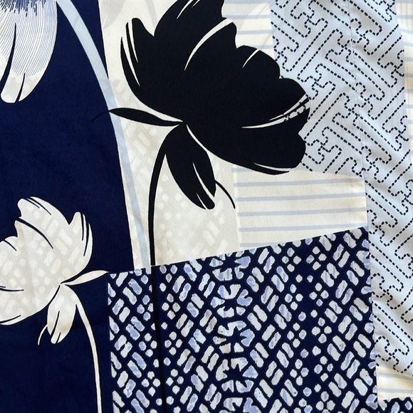 NATORI Kabuki Zip Caftan in Mixed Print Size Medium - Picture 2 of 15